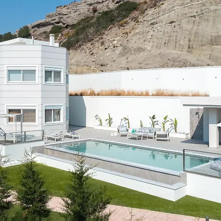 Mira - Faliraki & Traganou Villa