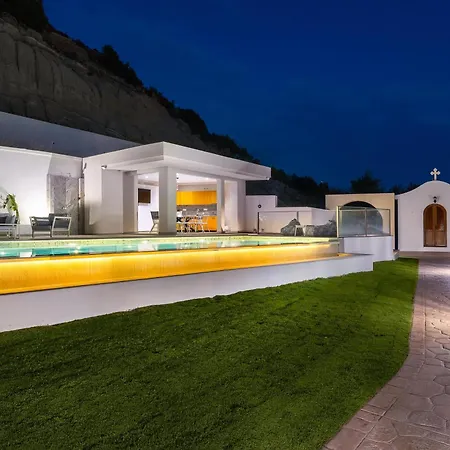 Mira - Faliraki & Traganou Villa *
