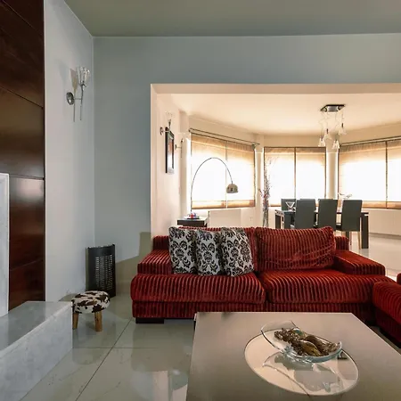 Mira Villa Kalithiész